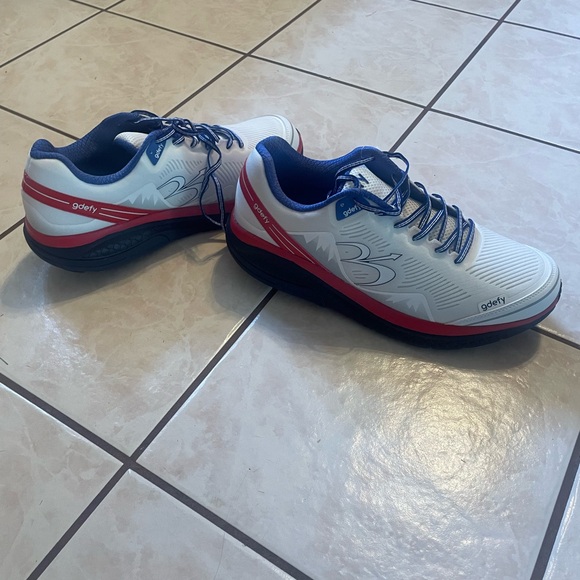 Men’s GDefy Gravity Veroshock shoes - Picture 5 of 5